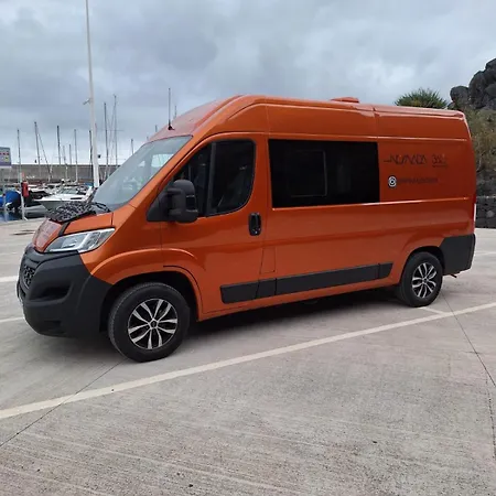 Parque de Campismo Furgoneta Camper 4 *