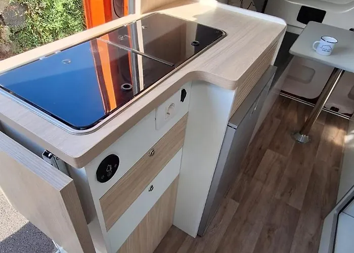 Parque de Campismo Furgoneta Camper 4